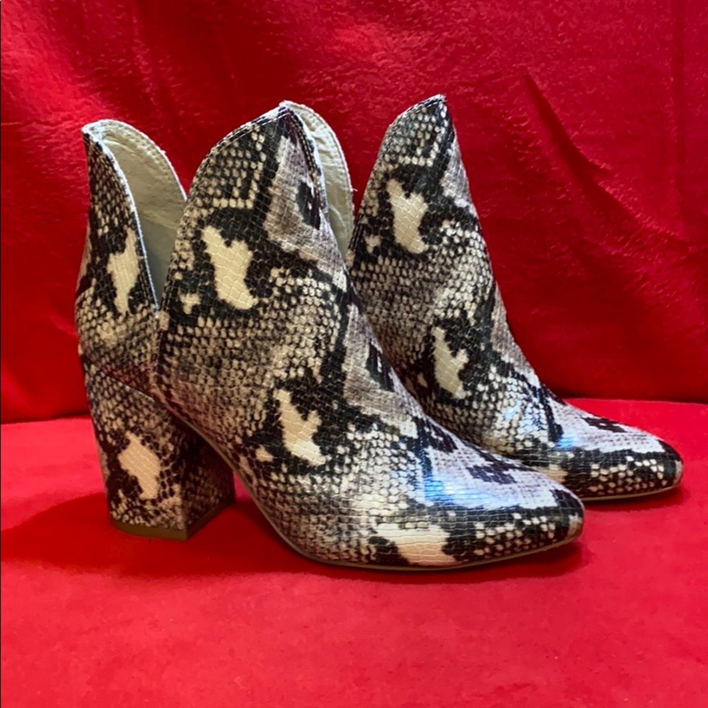 Steve Madden Rookie Booties for Women